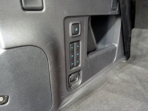 Used 2025 Ford Expedition Platinum w/ Driver's Package AWD/4WD image 28