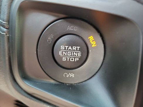 Used 2024 Jeep Wrangler Unlimited Rubicon 4xe AWD/4WD image 27