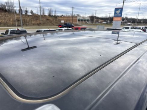 Certified 2024 Ford F350 Platinum w/ Tremor Off-Road Package image 11