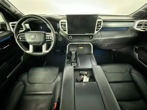 Used 2024 Toyota Sequoia Platinum AWD/4WD image 10