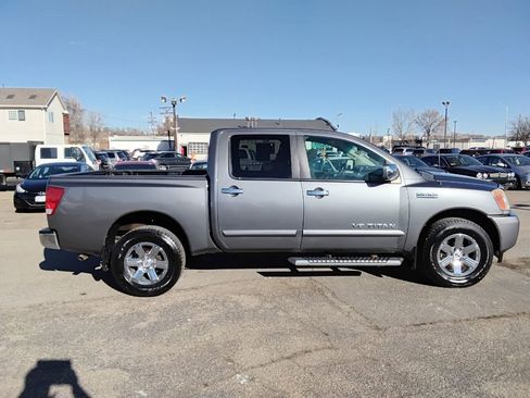 Used 2013 Nissan Titan SV w/ SV Value Truck Pkg image 4