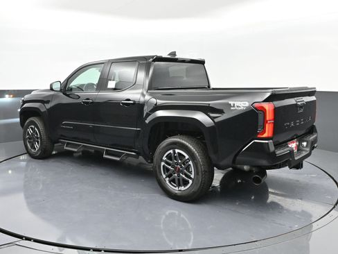 Certified 2025 Toyota Tacoma TRD Sport image 19