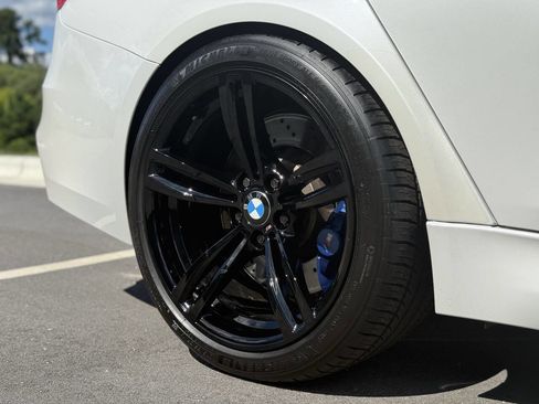 Used 2015 BMW M3 RWD image 11