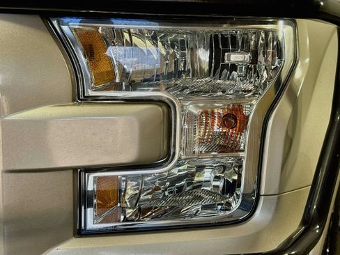 Used 2017 Ford F150 Lariat RWD image 36