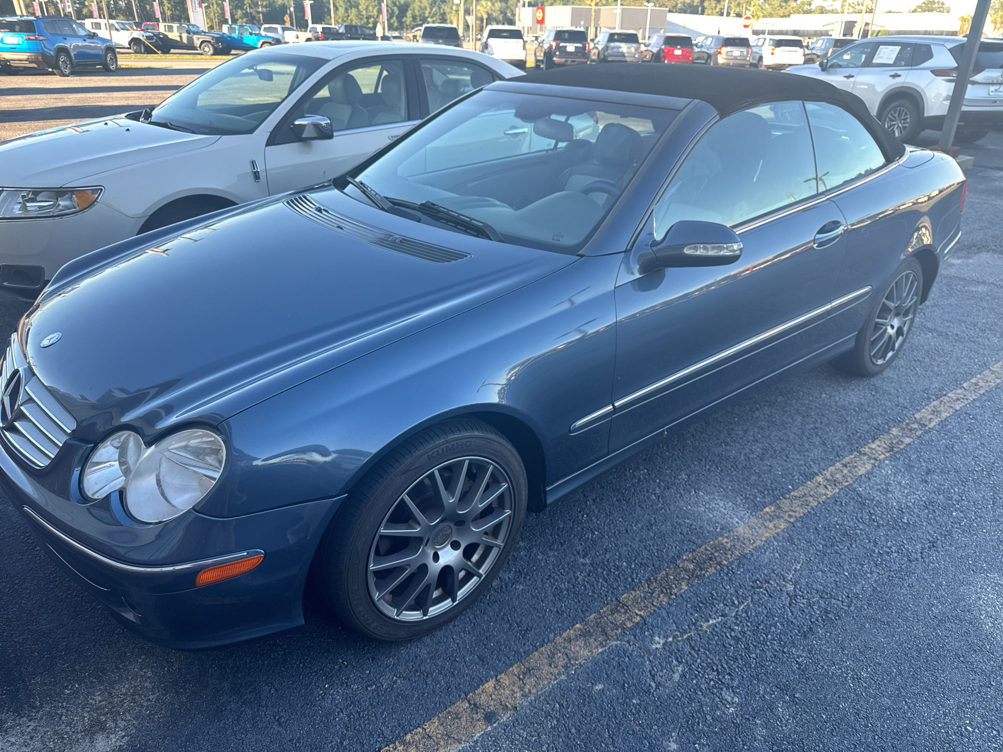 Used 2004 Mercedes-Benz CLK 320 Cabriolet image 1