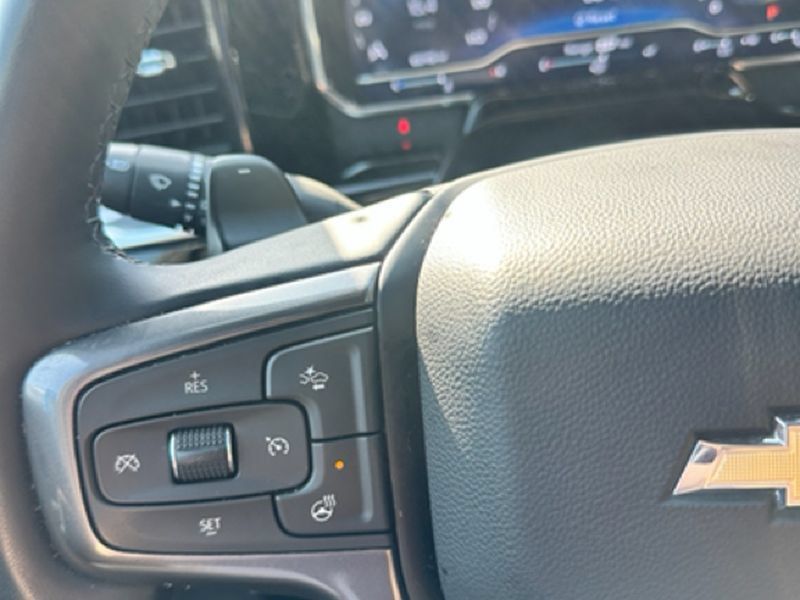 Used 2024 Chevrolet Silverado 1500 High Country w/ High Country Premium Package AWD/4WD image 12