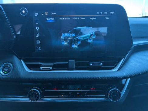 Used 2025 Chevrolet Equinox LT w/ Safety and Technology Package FWD image 18