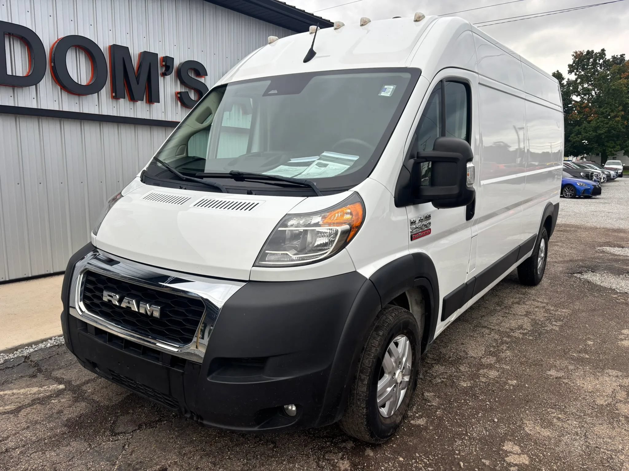 Used 2022 RAM ProMaster 2500 w/ Premium Appearance Group FWD image 14