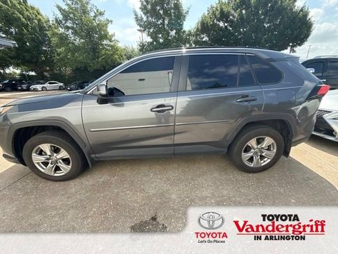 Used 2025 Toyota RAV4 XLE w/ Convenience Package FWD image 1