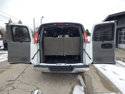 Used 2017 Chevrolet Express 3500 LT w/ LT Preferred Equipment Group image 14