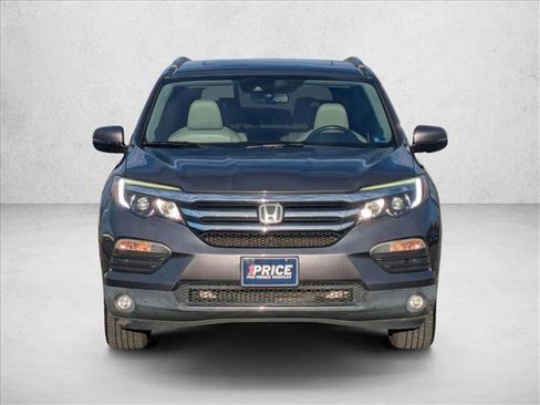 Used 2016 Honda Pilot Elite image 2