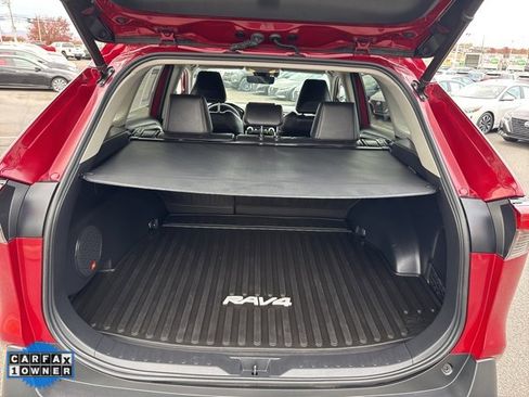 Used 2020 Toyota RAV4 Limited image 25