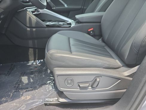 Certified 2025 Audi Q5 Premium w/ Convenience Package AWD/4WD image 21
