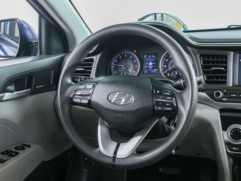 Used 2019 Hyundai Elantra SEL FWD image 12