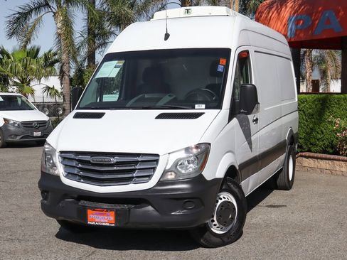 Used 2016 Freightliner Sprinter 3500 w/ High Idle Fixed Package RWD image 4