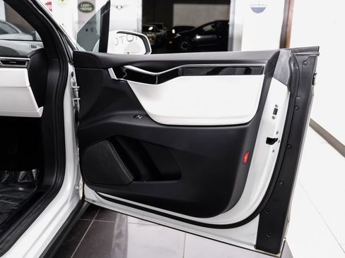 Used 2017 Tesla Model X 75D AWD/4WD image 51