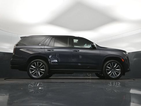 Used 2022 Cadillac Escalade Sport w/ Touring Package AWD/4WD image 43