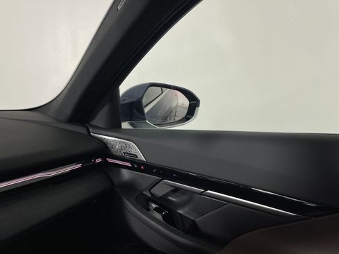 Used 2026 BMW 530i xDrive w/ Executive Package image 30