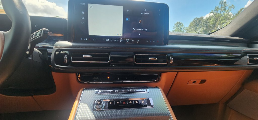 Used 2025 Lincoln Aviator Black Label w/ Jet Appearance Package AWD/4WD image 42