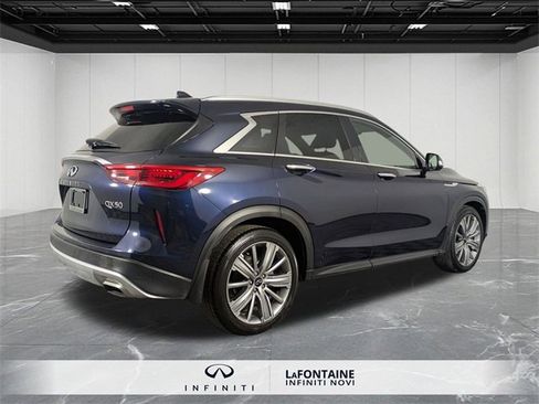 Used 2021 INFINITI QX50 Sensory image 5