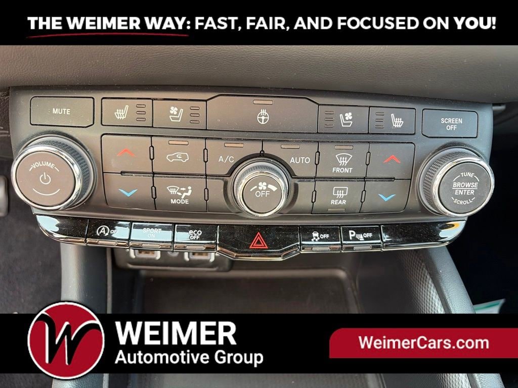 Used 2022 Dodge Durango R/T AWD/4WD image 11