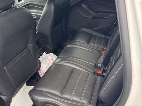 Used 2018 Ford Escape Titanium w/ Ford Safe & Smart Package image 10