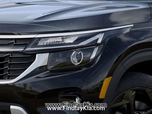 New 2026 Kia Seltos EX image 13