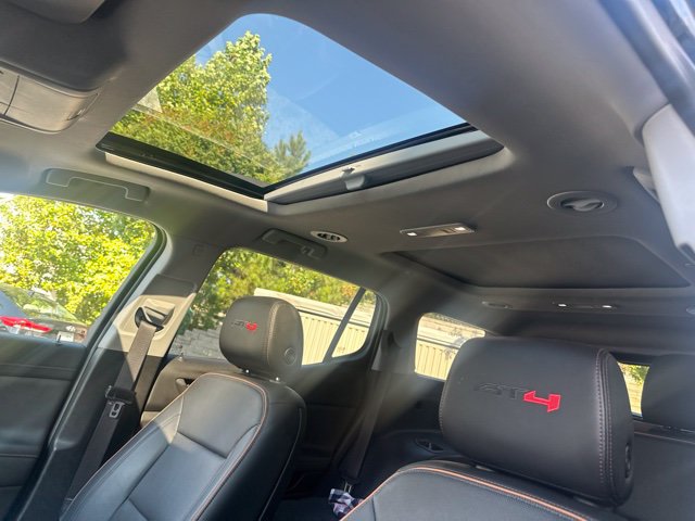 Used 2023 GMC Acadia AT4 w/ Technology Package AWD/4WD image 12
