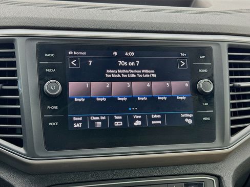 Used 2020 Volkswagen Atlas Cross Sport SE image 11