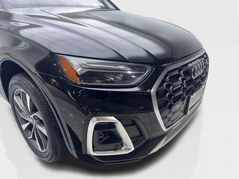Used 2022 Audi Q5 2.0T Premium w/ Convenience Package image 17