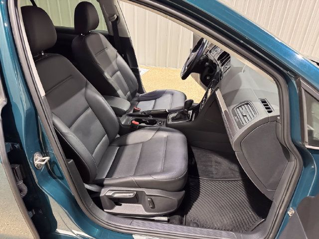 Used 2018 Volkswagen Golf Alltrack AWD/4WD image 23
