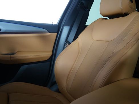 Certified 2025 BMW X4 xDrive30i image 25