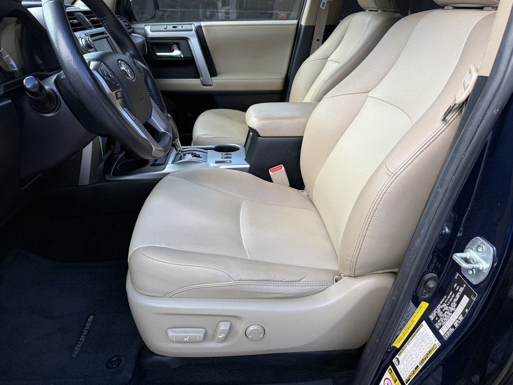 Used 2018 Toyota 4Runner SR5 Premium AWD/4WD image 9