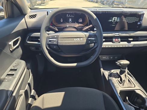 New 2026 Kia K4 FWD image 13