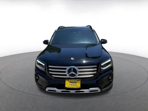 Used 2025 Mercedes-Benz GLB 250 4MATIC image 4