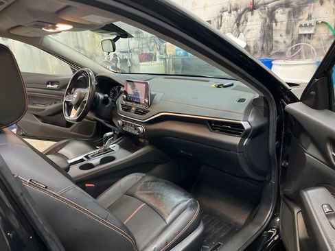 Used 2022 Nissan Altima 2.0 SR FWD image 25