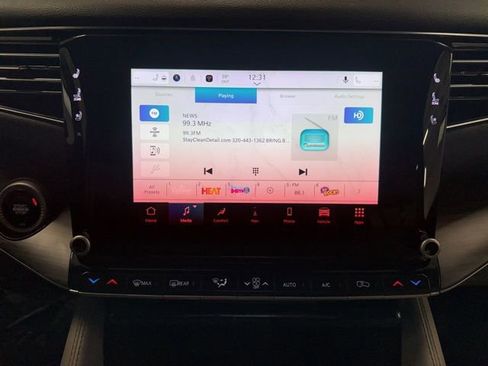 Used 2023 Jeep Wagoneer L Series II image 48