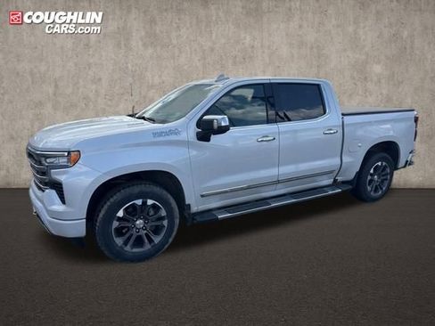 Used 2024 Chevrolet Silverado 1500 High Country w/ Technology Package AWD/4WD image 1