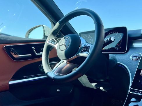 Certified 2026 Mercedes-Benz C 300 4MATIC Sedan image 4