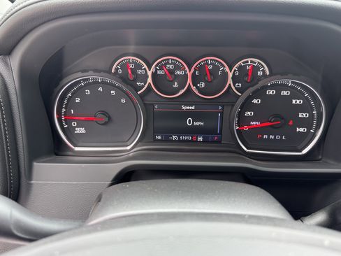 Used 2021 Chevrolet Silverado 1500 LTZ AWD/4WD image 16
