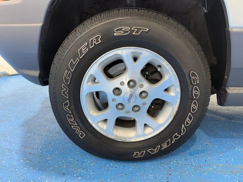 Used 2001 Jeep Grand Cherokee Laredo image 43