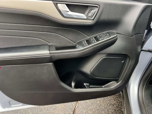 Used 2022 Ford Escape SEL w/ Class II Trailer Tow Package image 10