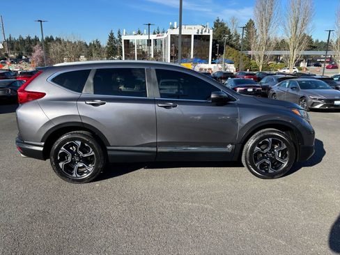 Used 2019 Honda CR-V Touring image 4