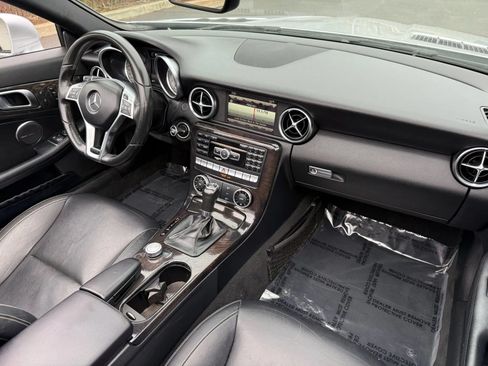 Used 2015 Mercedes-Benz SLK 250 image 17