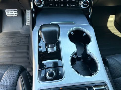 Used 2022 Kia Stinger GT2 image 30