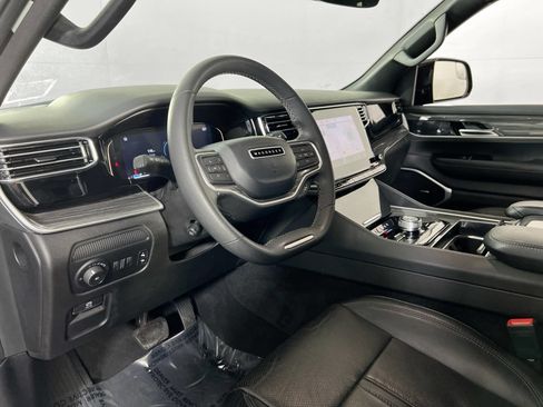 Used 2022 Jeep Wagoneer Series II image 9