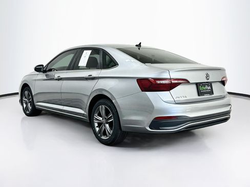 Used 2022 Volkswagen Jetta SE FWD image 5
