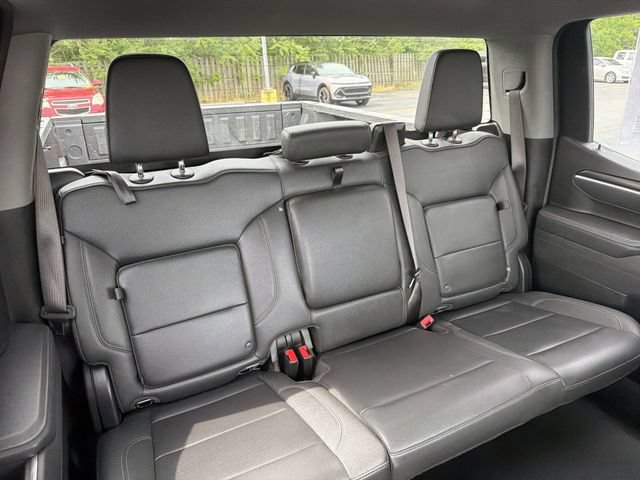 Certified 2025 GMC Sierra 1500 SLT AWD/4WD image 17