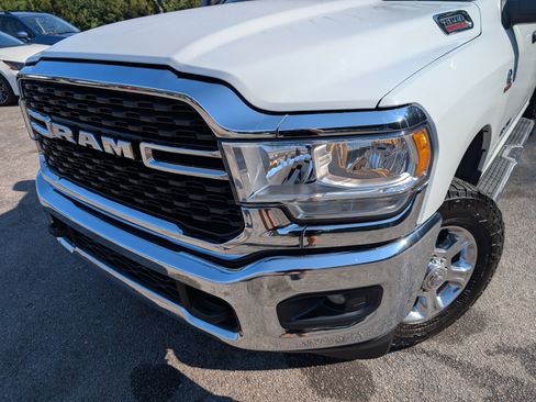 Used 2024 RAM 2500 Big Horn AWD/4WD image 13