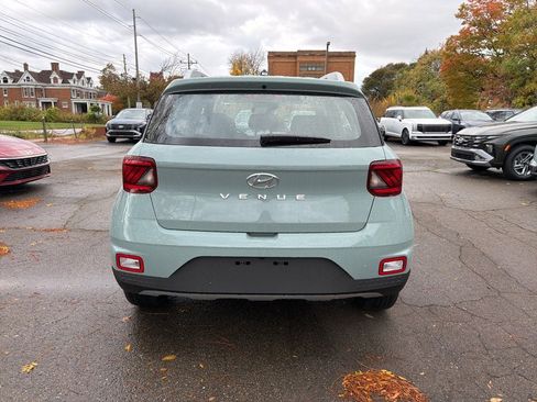 New 2026 Hyundai Venue SEL image 6